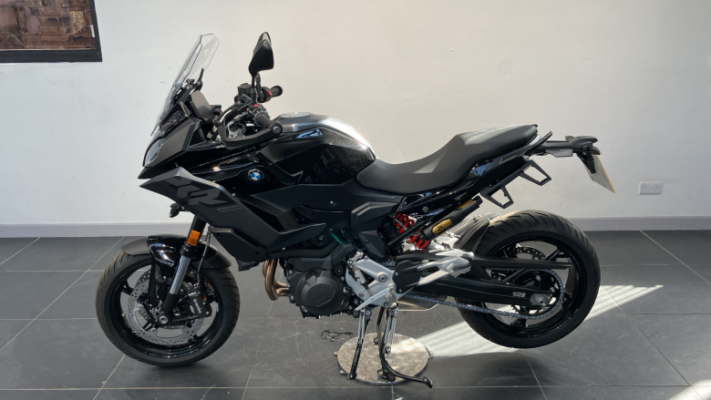 BMW F900 XR (25MY)